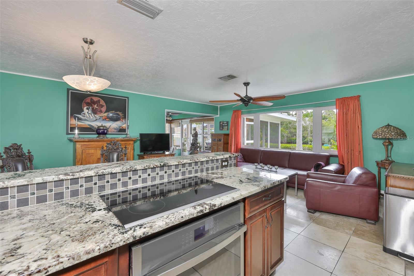 6907 9th, Bradenton, FL 34209