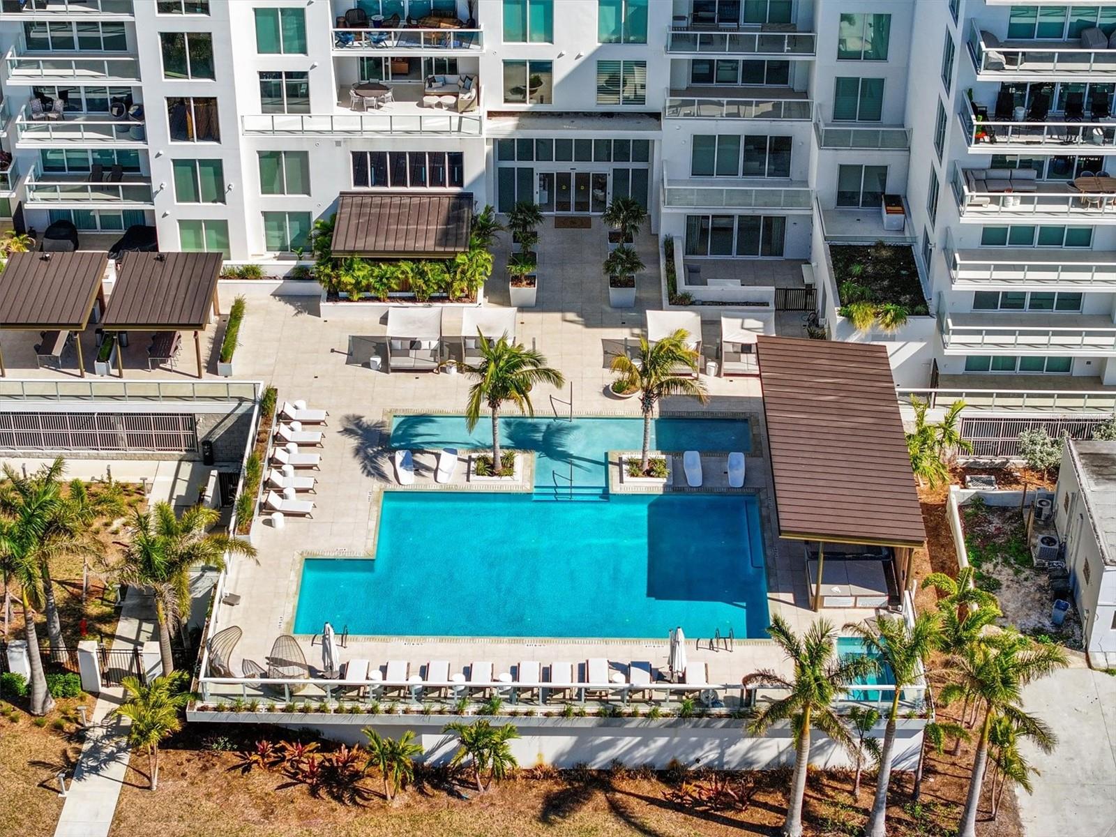 1028 Sunset Point Unit R9, Clearwater, FL 33755