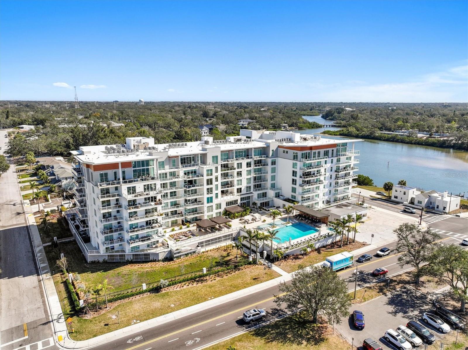 1028 Sunset Point Unit R9, Clearwater, FL 33755