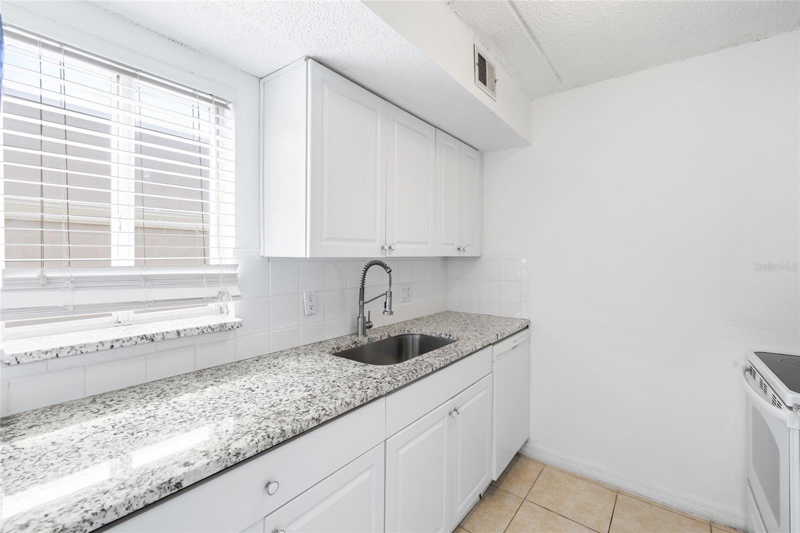 3206 Azeele Unit 227, Tampa, FL 33609