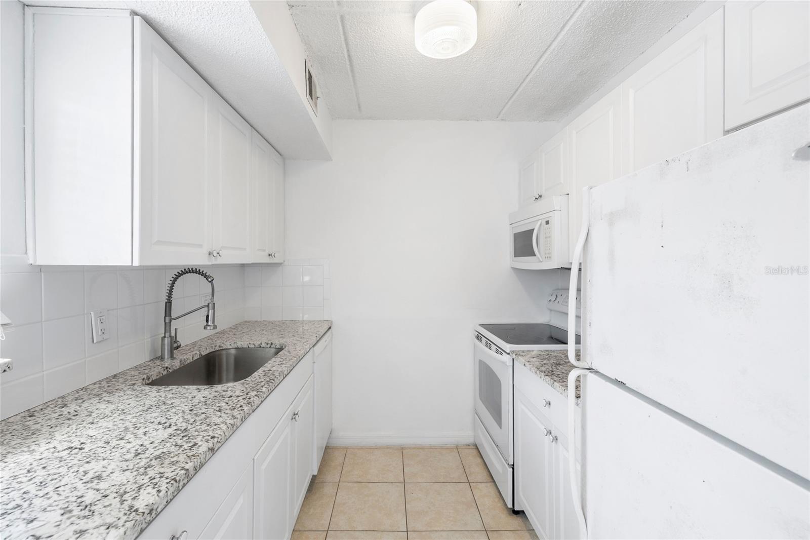 3206 Azeele Unit 227, Tampa, FL 33609