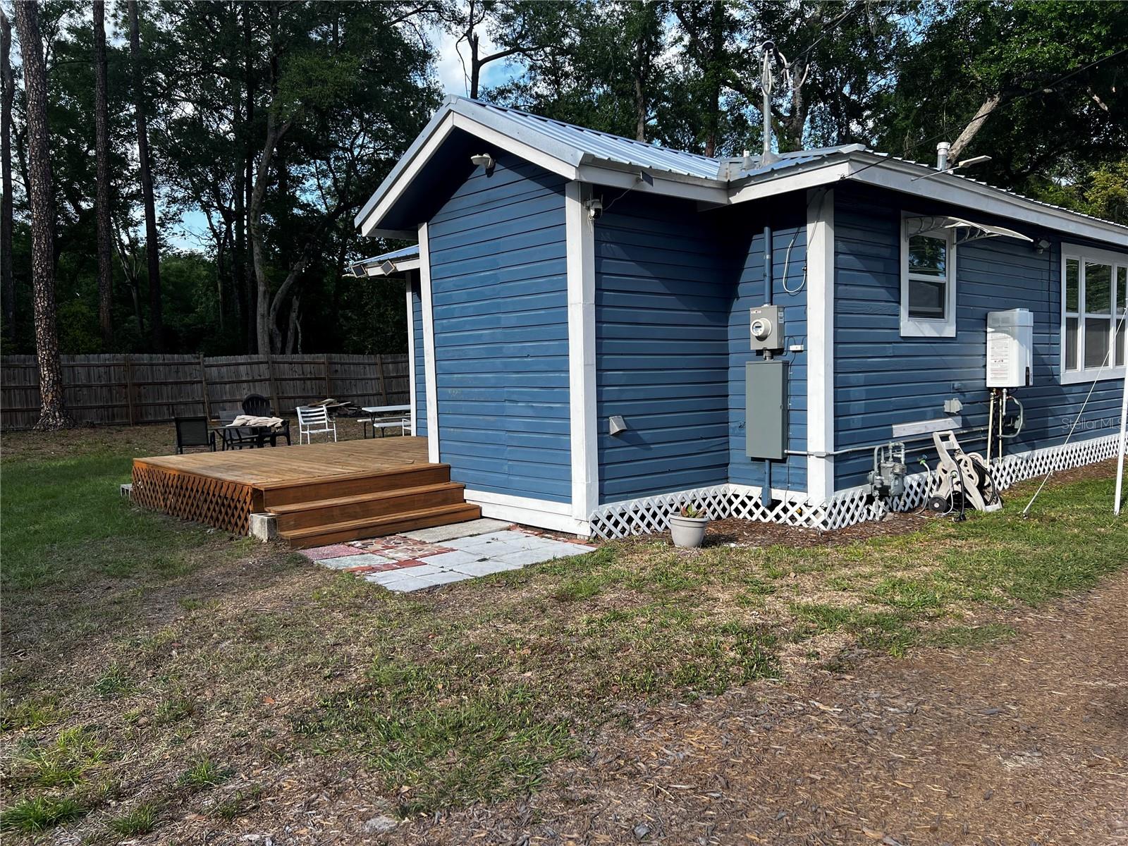 408 18, Gainesville, FL 32641