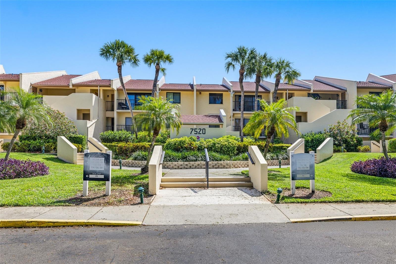 7520 Sunshine Skyway Unit T22, St Petersburg, FL 33711
