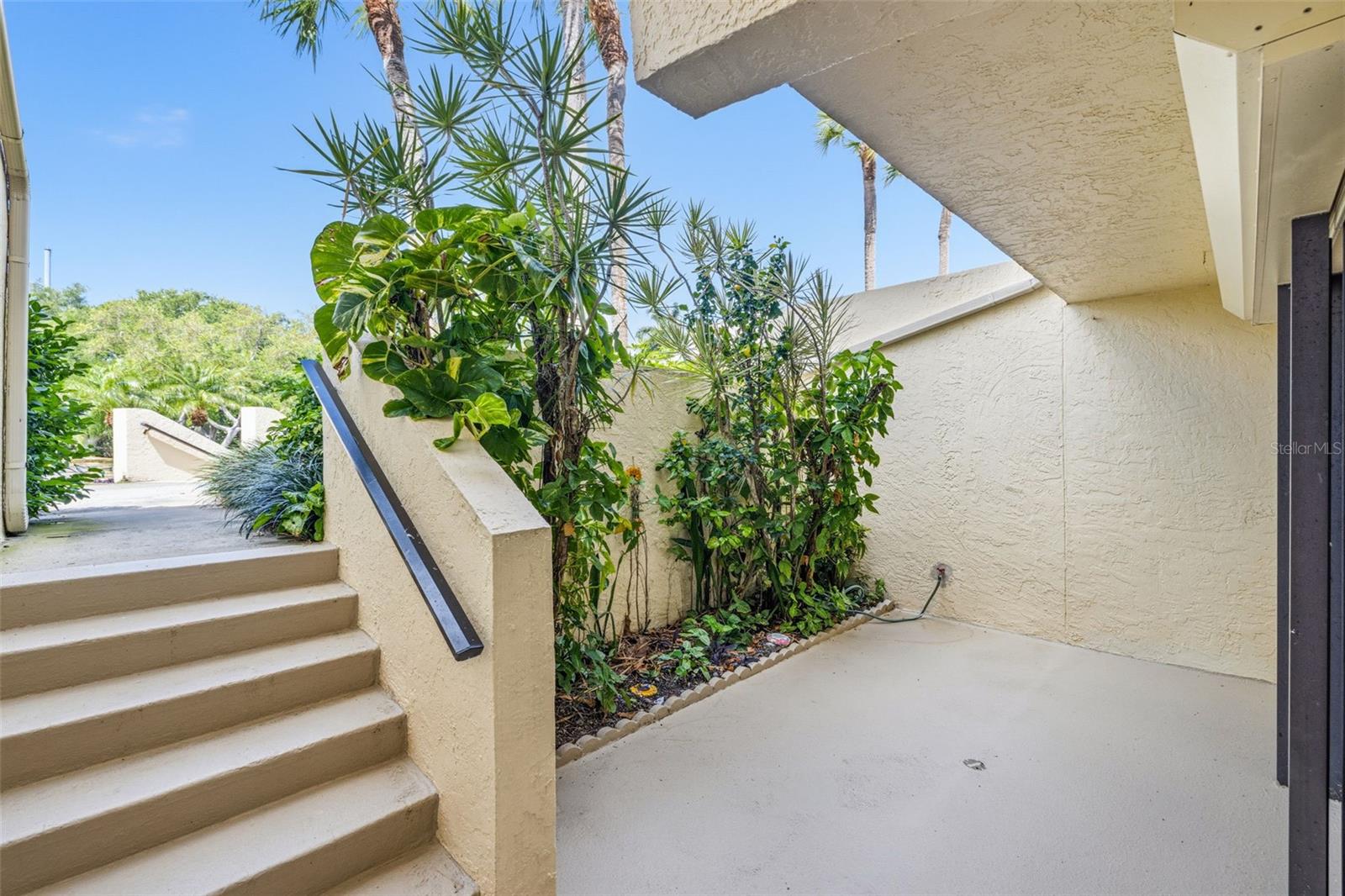 7520 Sunshine Skyway Unit T22, St Petersburg, FL 33711