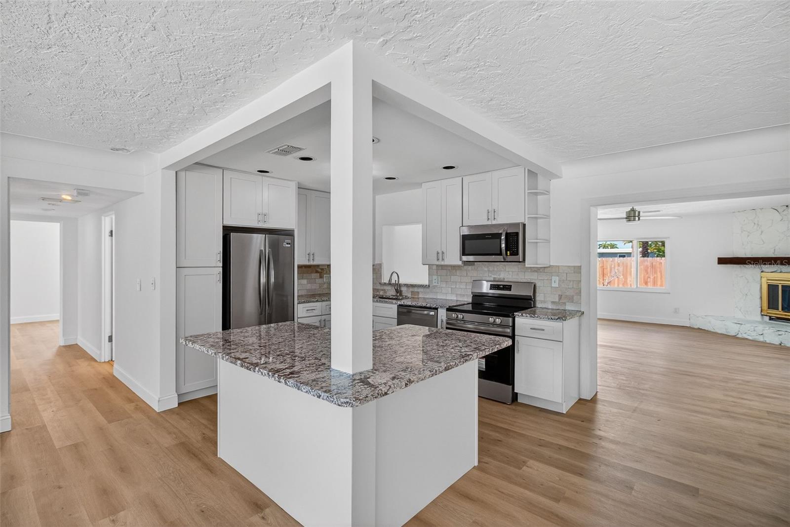 7919 Causeway, St Petersburg, FL 33707
