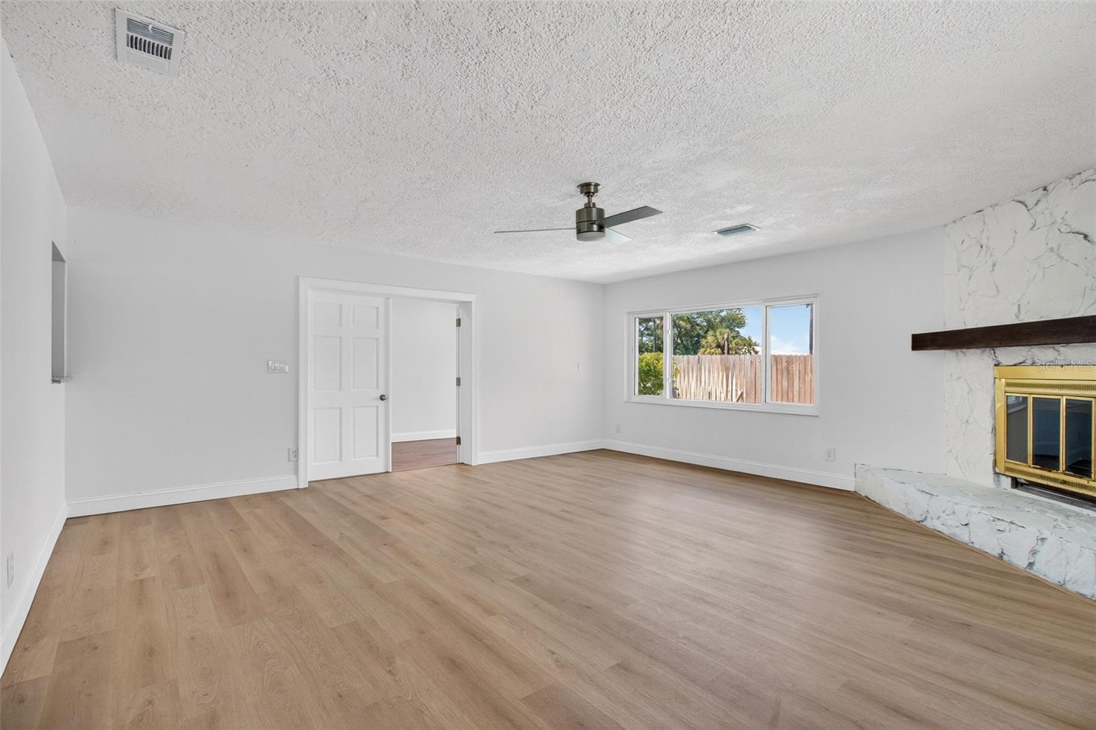 7919 Causeway, St Petersburg, FL 33707