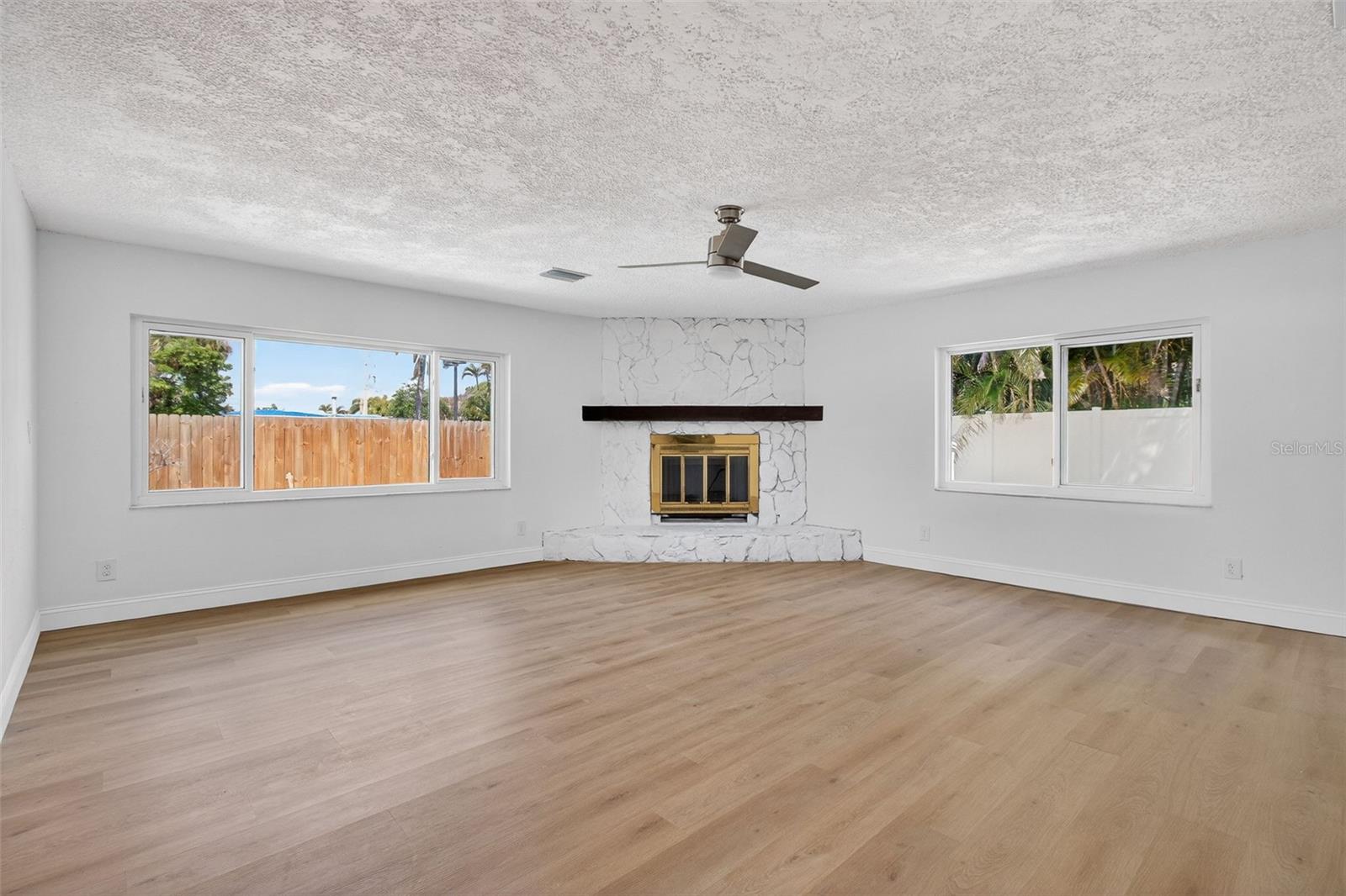 7919 Causeway, St Petersburg, FL 33707