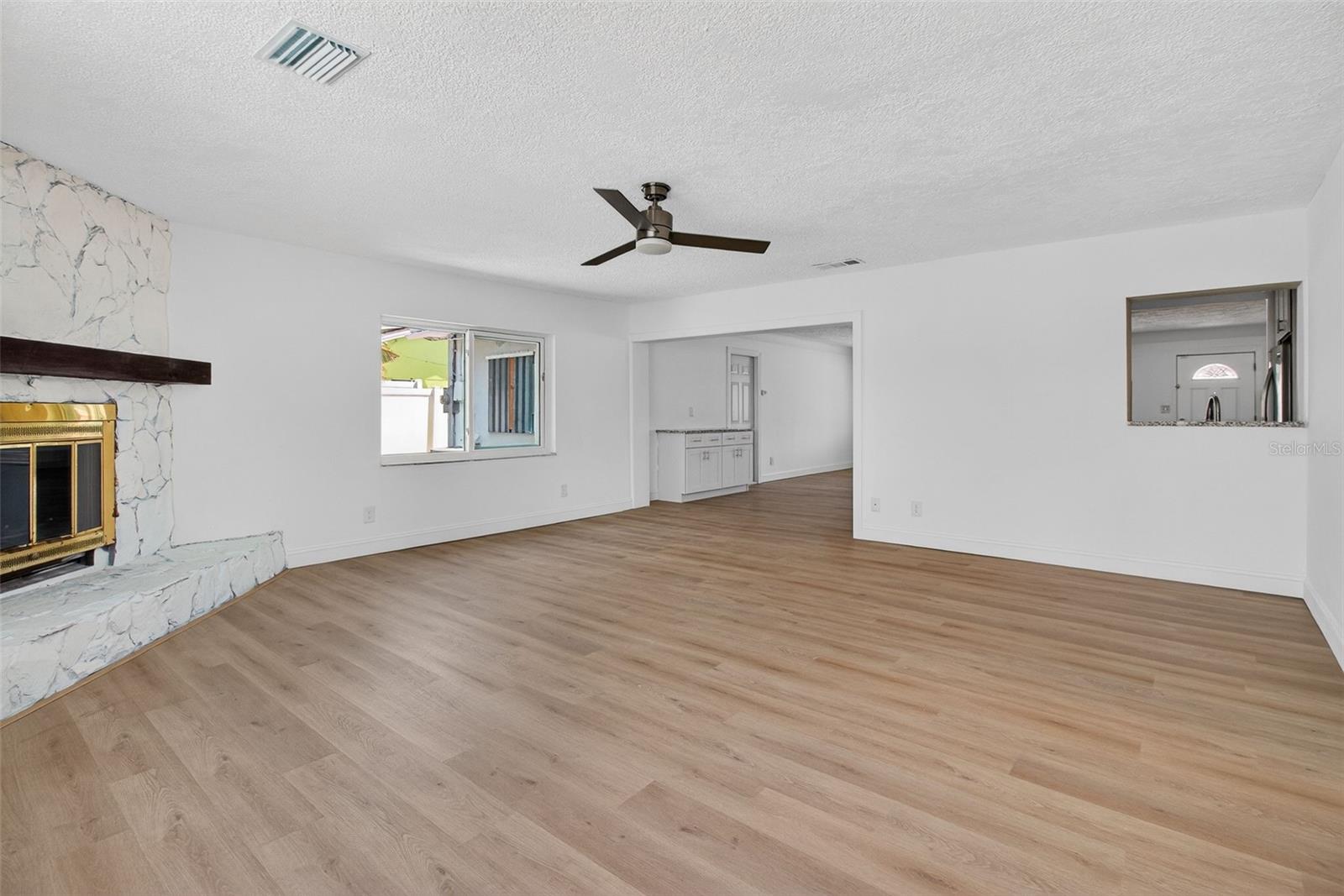 7919 Causeway, St Petersburg, FL 33707
