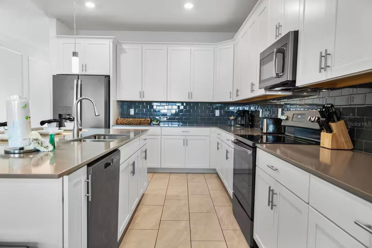 1069 Leader, Davenport, FL 33896
