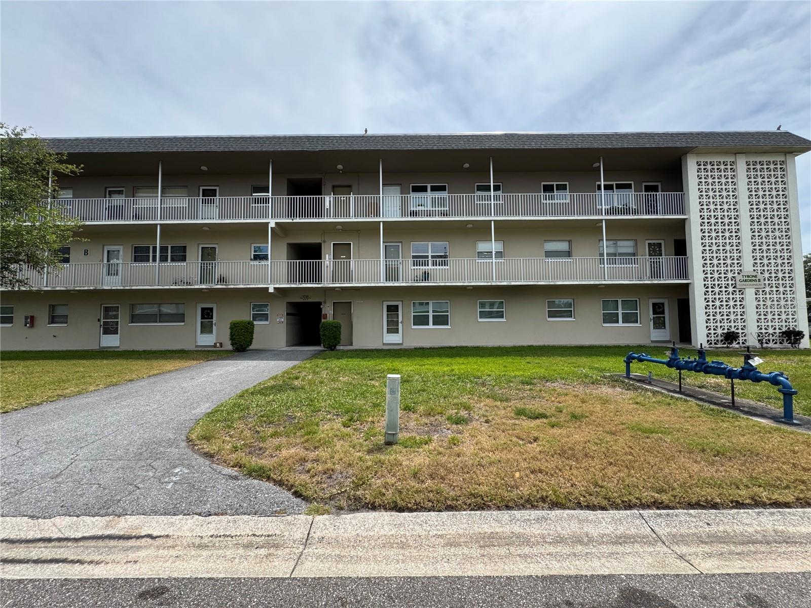5720 13th Unit 106b, St Petersburg, FL 33710