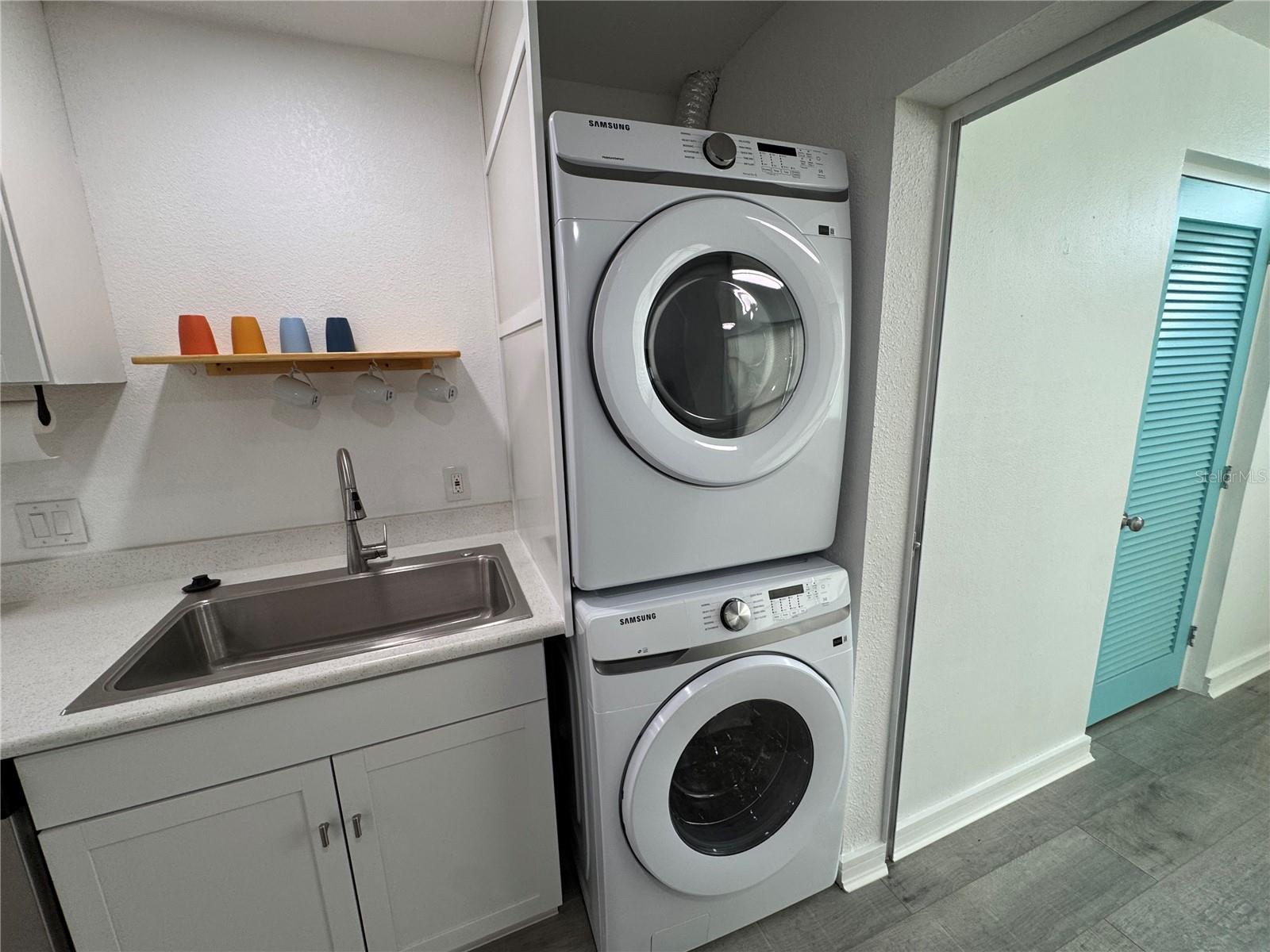 5720 13th Unit 106b, St Petersburg, FL 33710