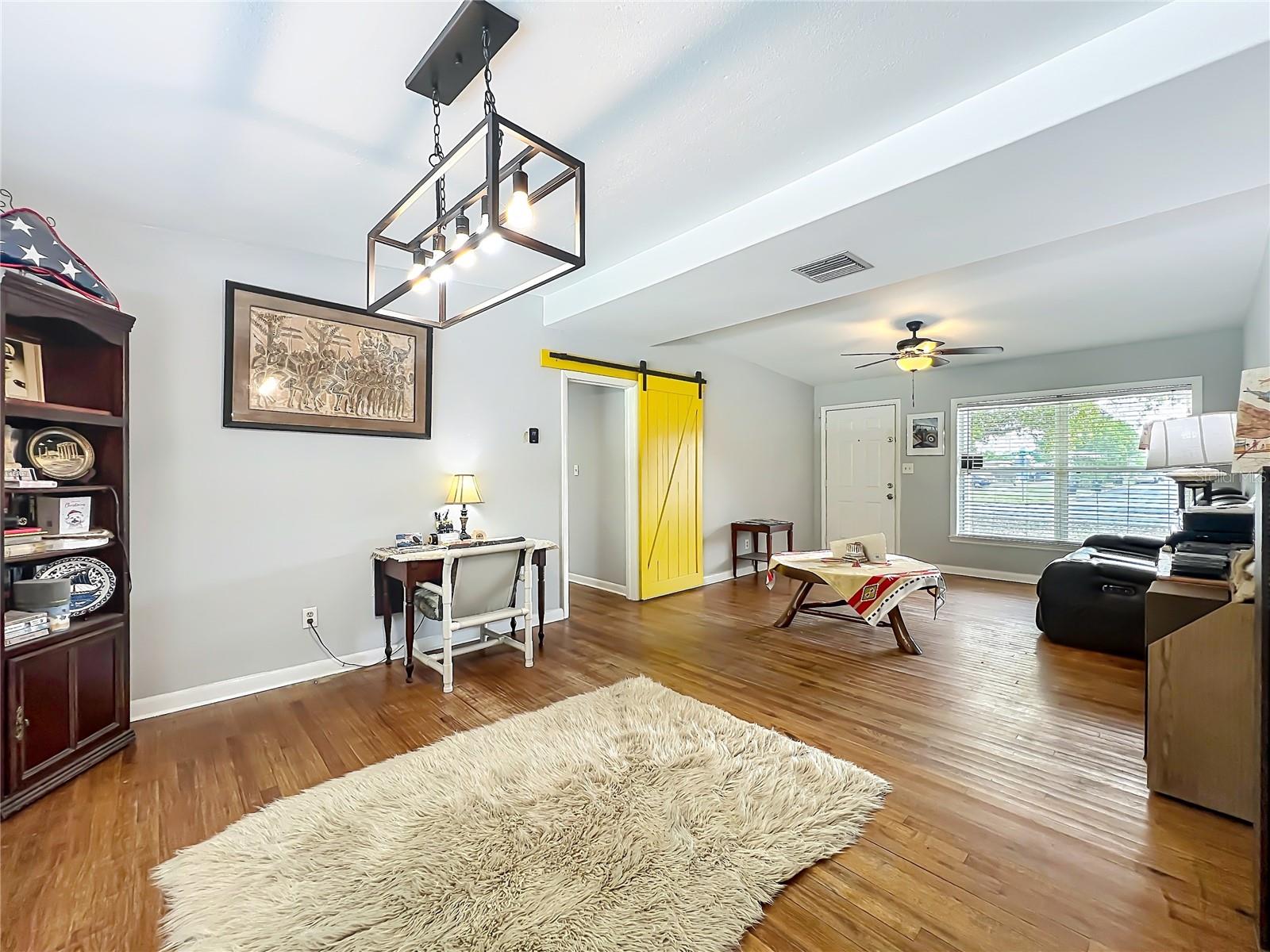 1700 Edmundshire, Orlando, FL 32812