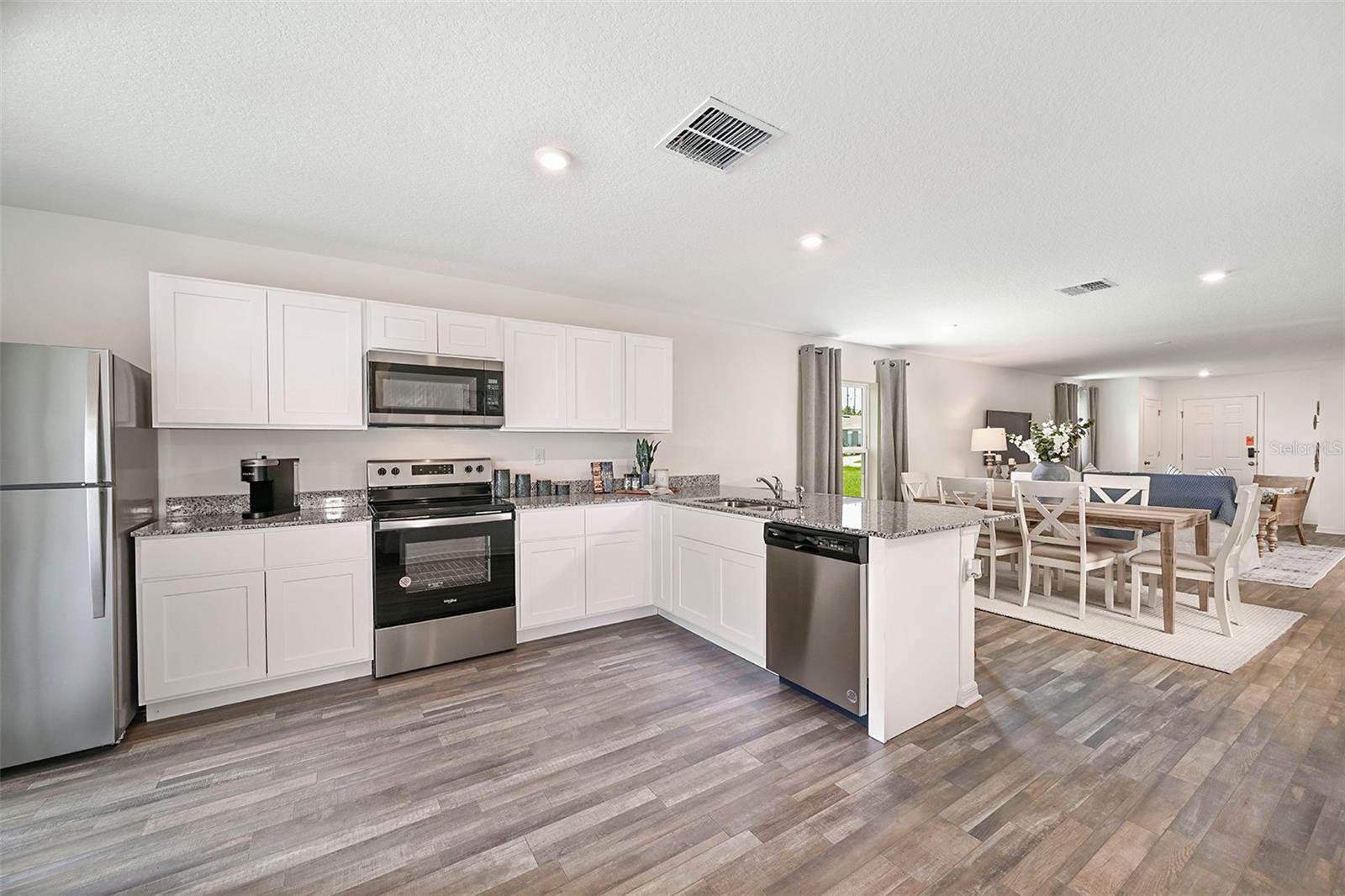1745 Eagle Hammock, Eagle Lake, FL 33839