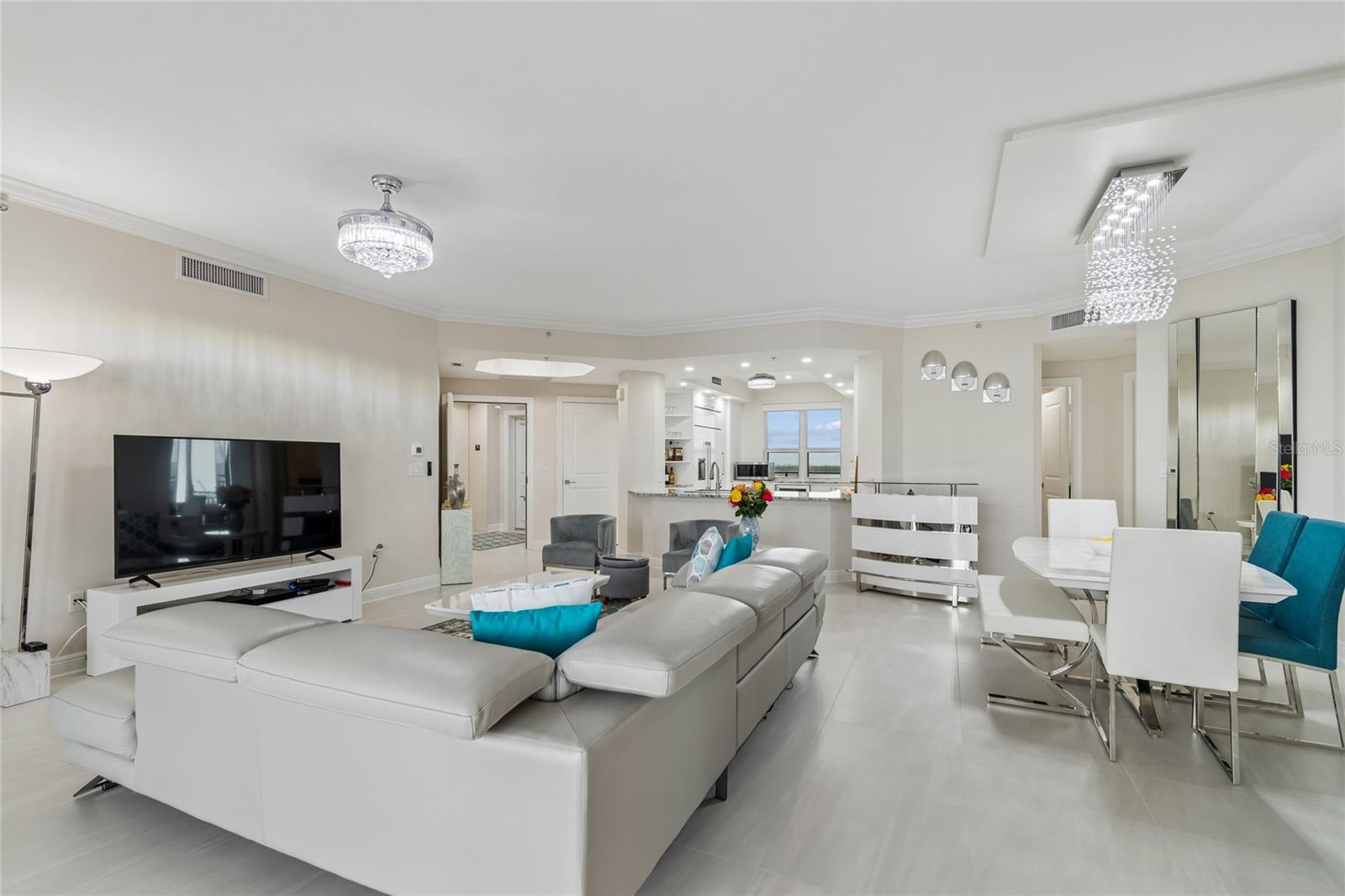5823 Bowen Daniel Unit 1103, Tampa, FL 33616