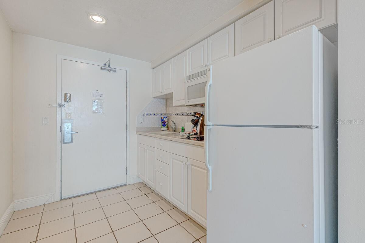 2700 Atlantic Unit 819, Daytona Beach, FL 32118