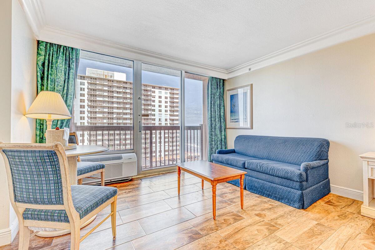2700 Atlantic Unit 819, Daytona Beach, FL 32118