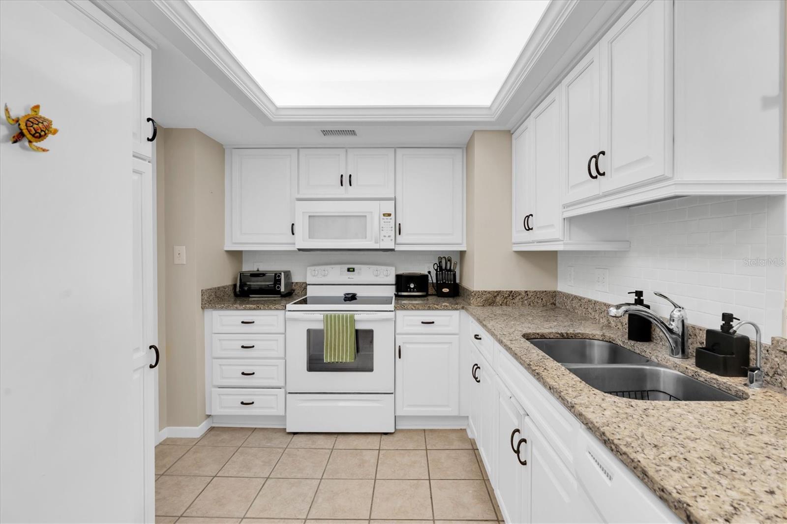 285 107th Unit 701, Treasure Island, FL 33706