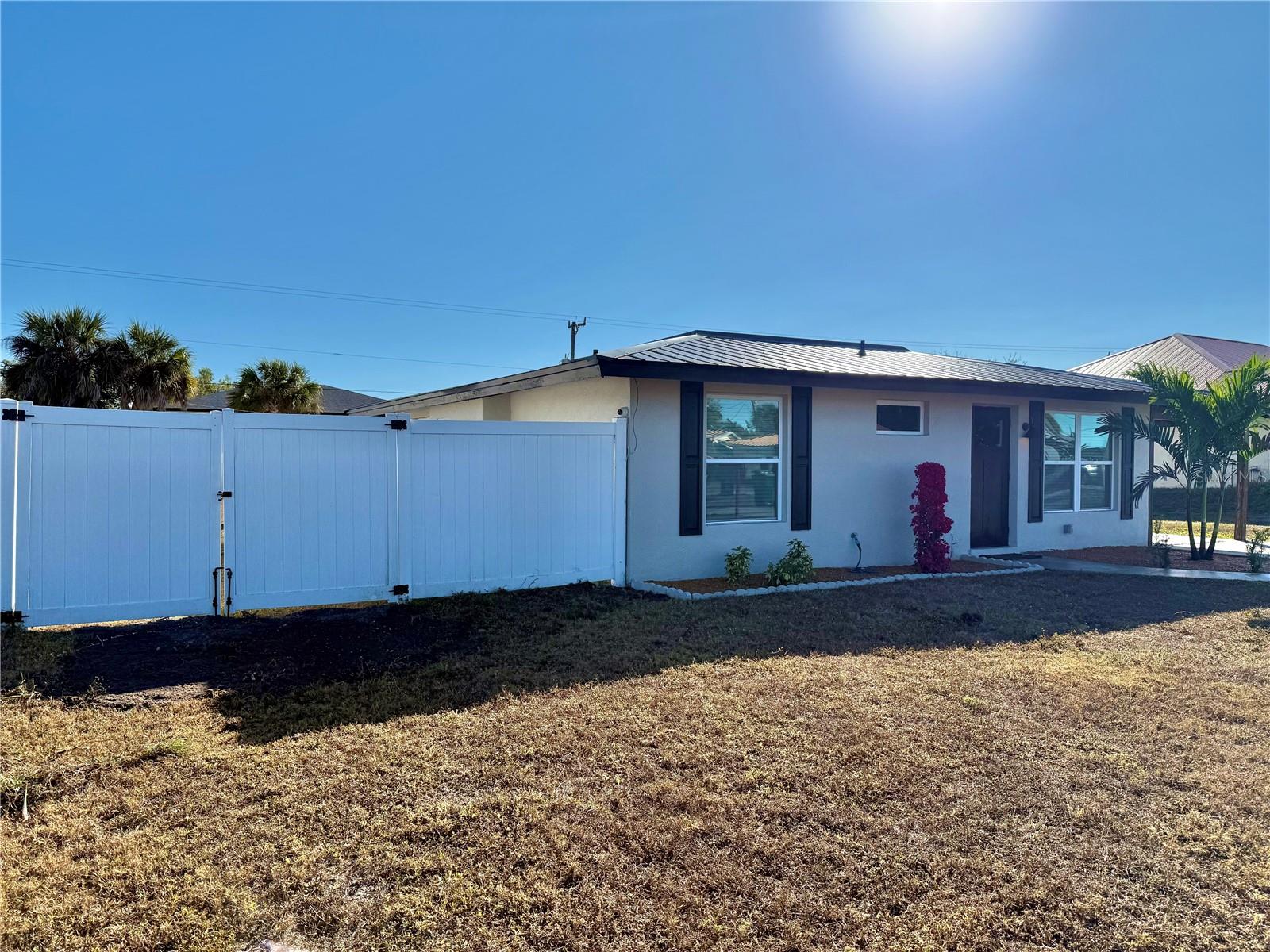 3324 Port Charlotte, Port Charlotte, FL 33952