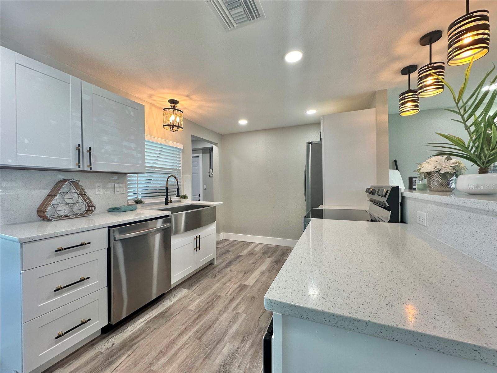 3324 Port Charlotte, Port Charlotte, FL 33952