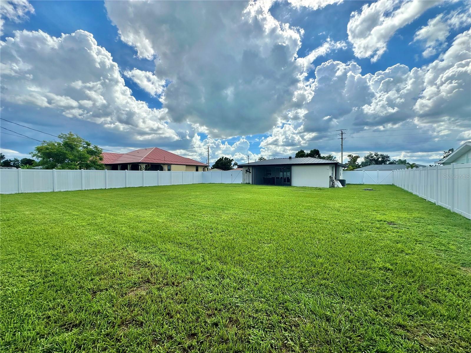 3324 Port Charlotte, Port Charlotte, FL 33952