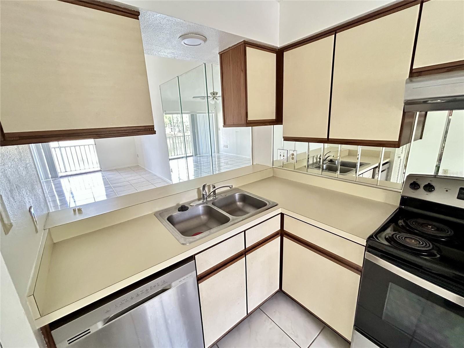 6519 Spring Flower Unit 24, New Port Richey, FL 34653