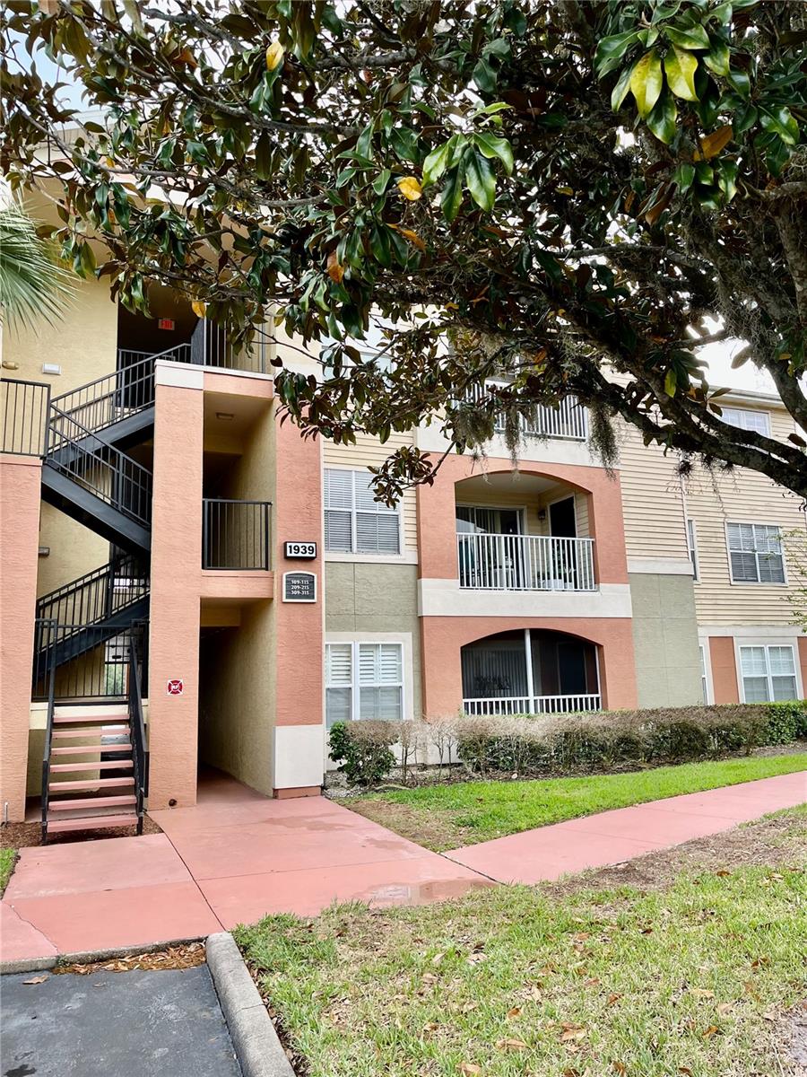 1939 Summer Club Apt Unit 315, Oviedo, FL 32765