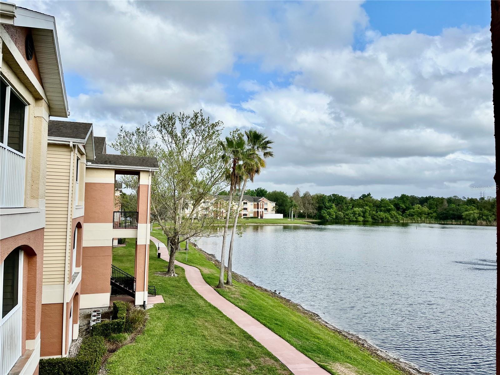 1939 Summer Club Apt Unit 315, Oviedo, FL 32765