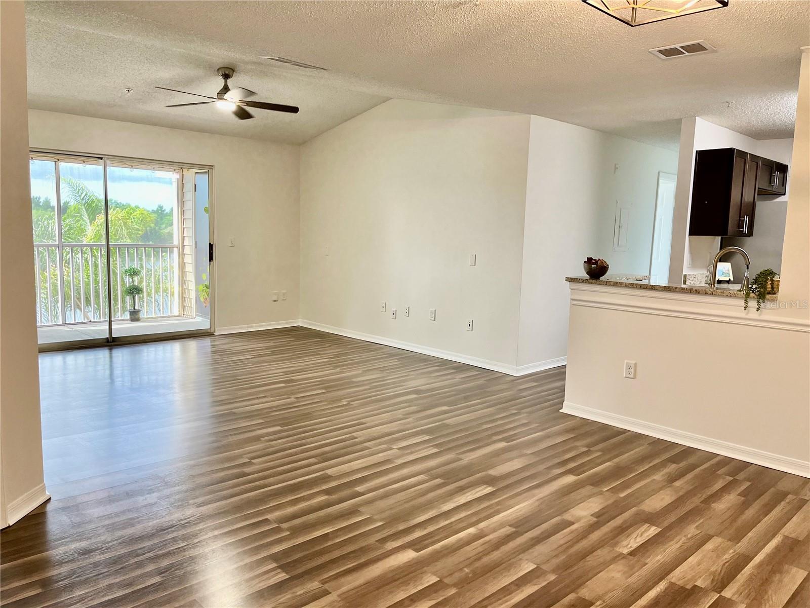 1939 Summer Club Apt Unit 315, Oviedo, FL 32765
