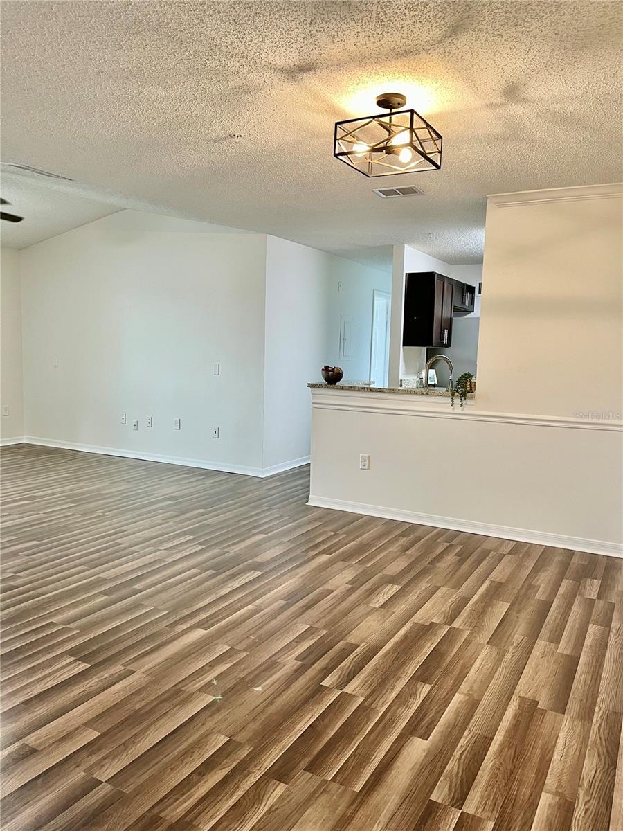 1939 Summer Club Apt Unit 315, Oviedo, FL 32765