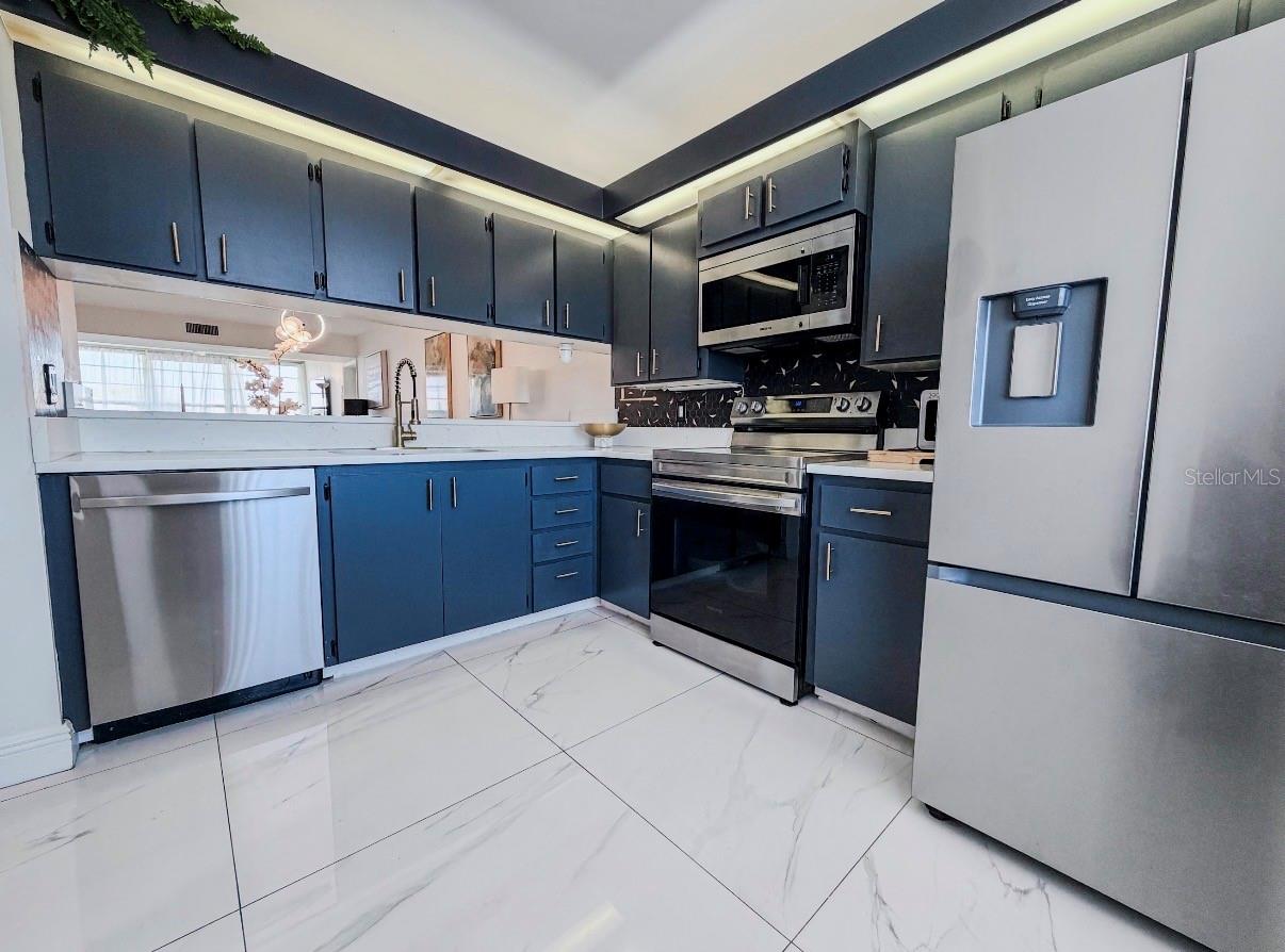 3635 Whitehall Unit 401, West Palm Beach, FL 33401