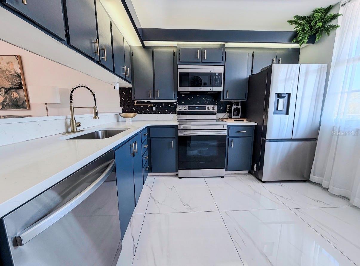3635 Whitehall Unit 401, West Palm Beach, FL 33401