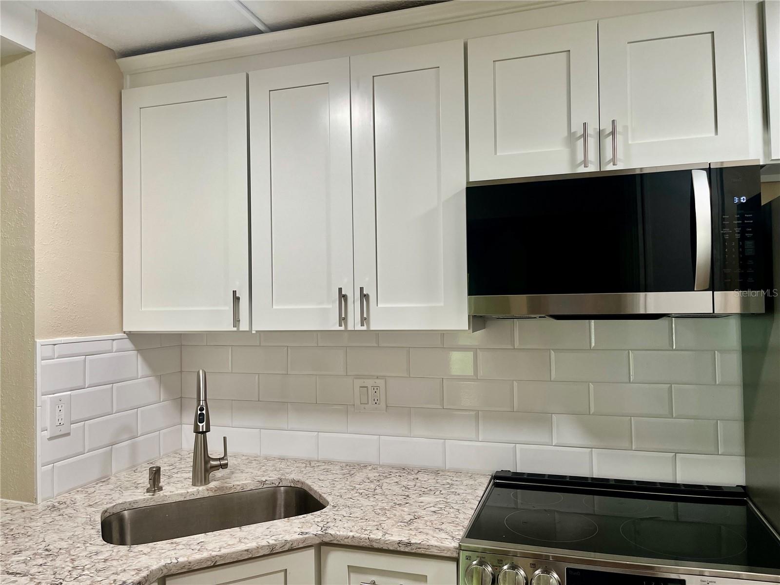1423 Pine Glen Unit H2, Tarpon Springs, FL 34688