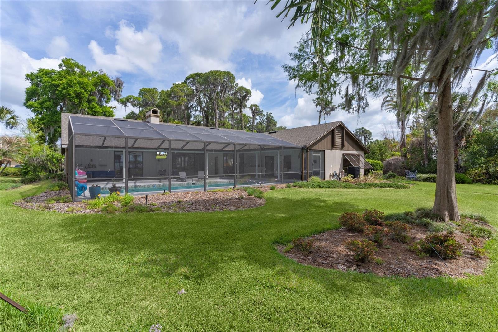 60 Sand Lake, Eustis, FL 32726
