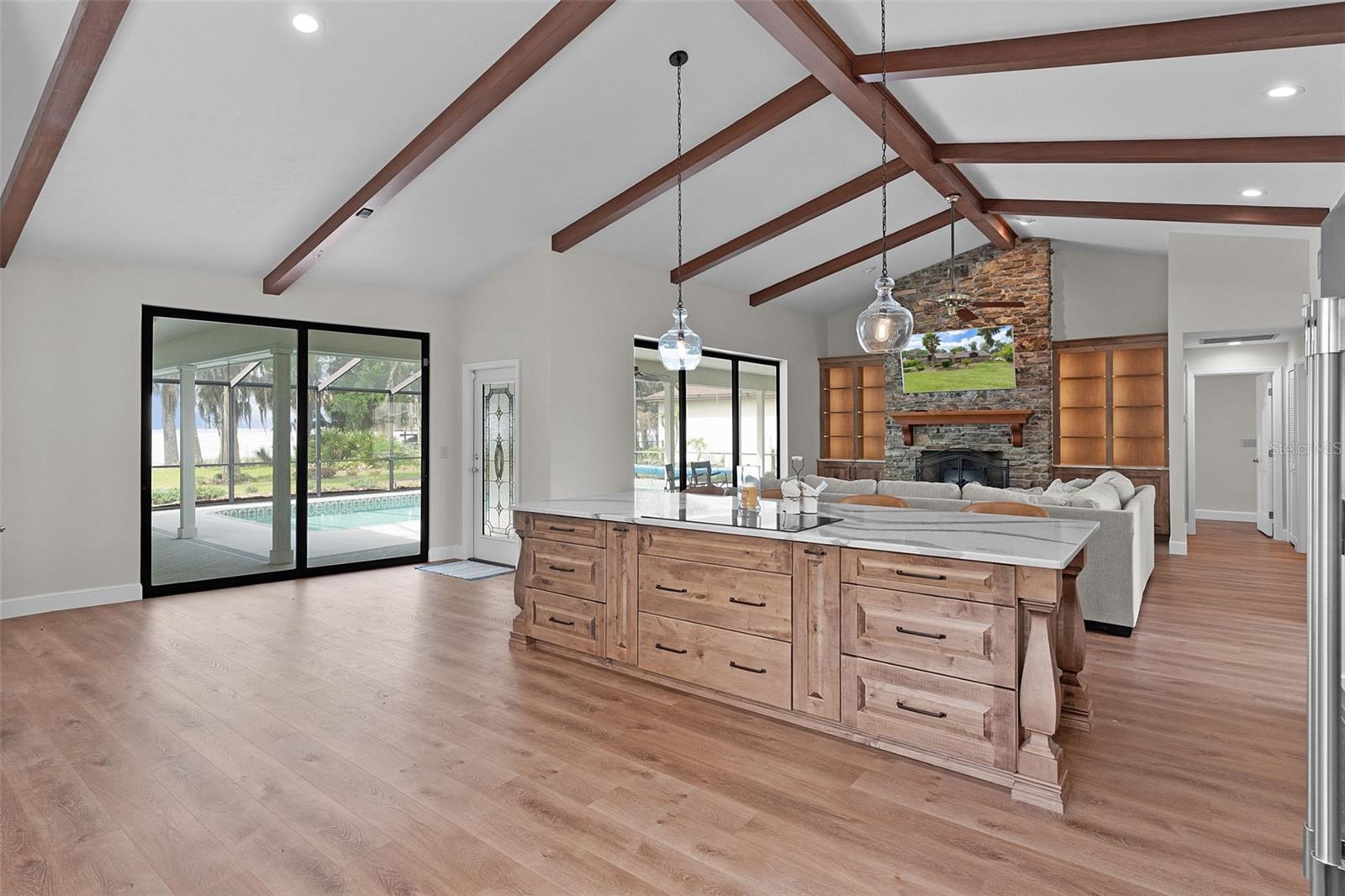 60 Sand Lake, Eustis, FL 32726