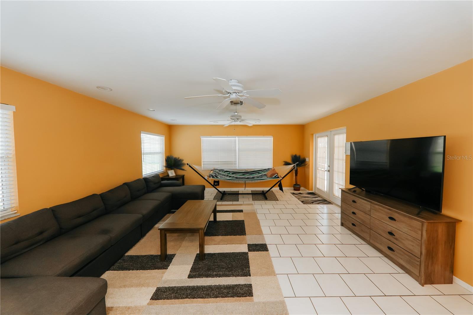 5211 24th Avenue, Bradenton, FL 34209