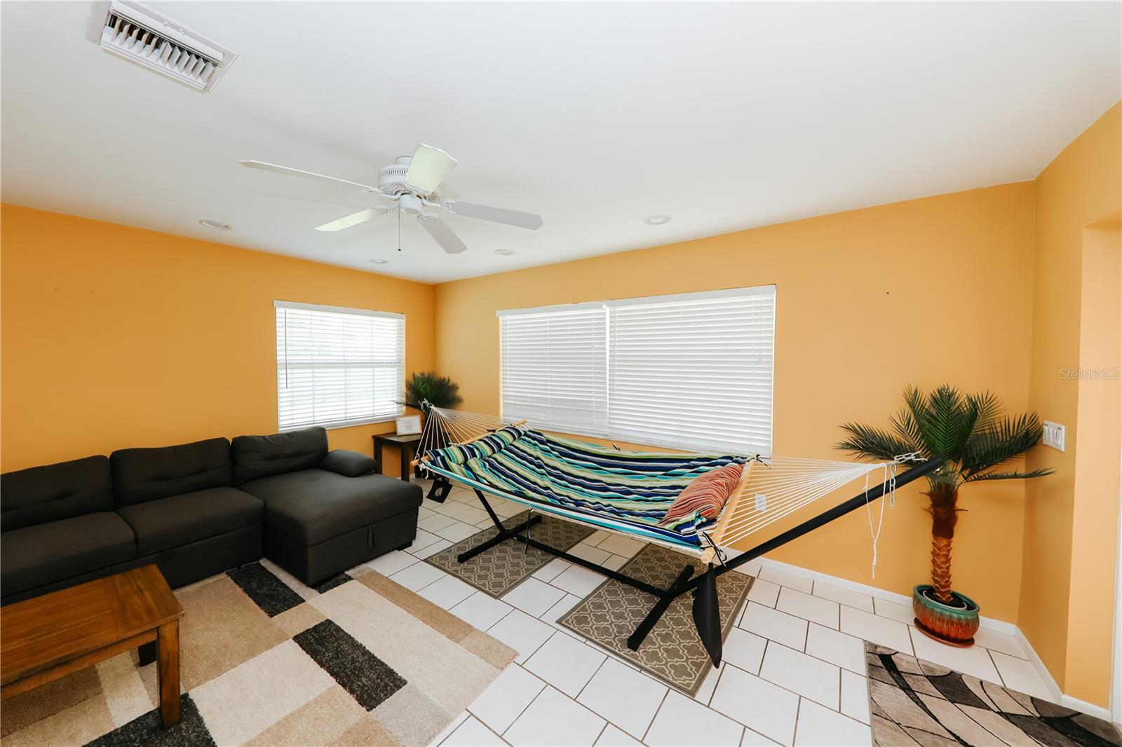 5211 24th Avenue, Bradenton, FL 34209