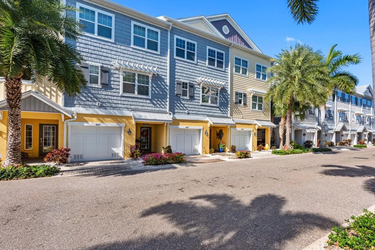 6057 Moorings, St Petersburg, FL 33712