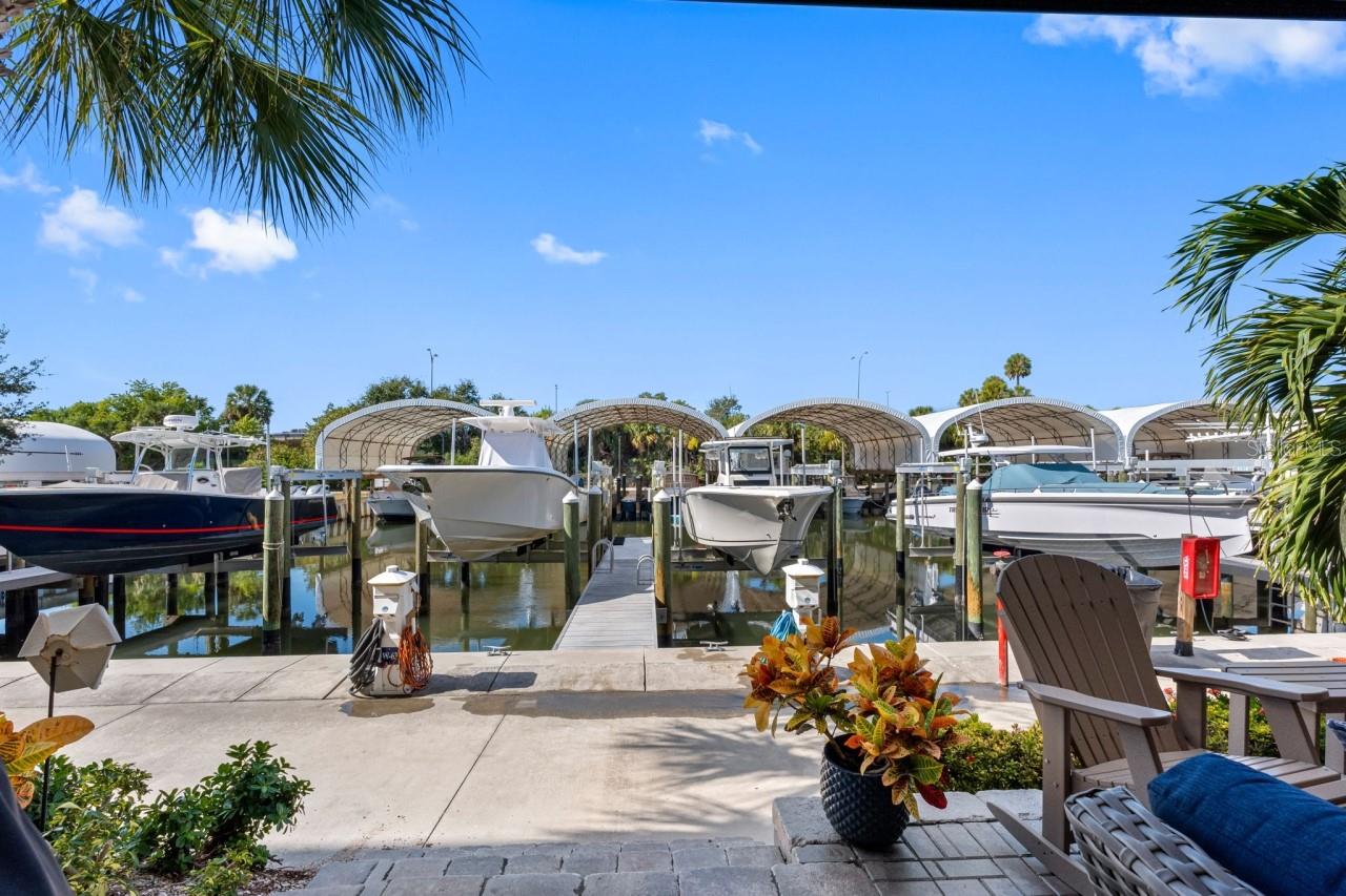 6057 Moorings, St Petersburg, FL 33712