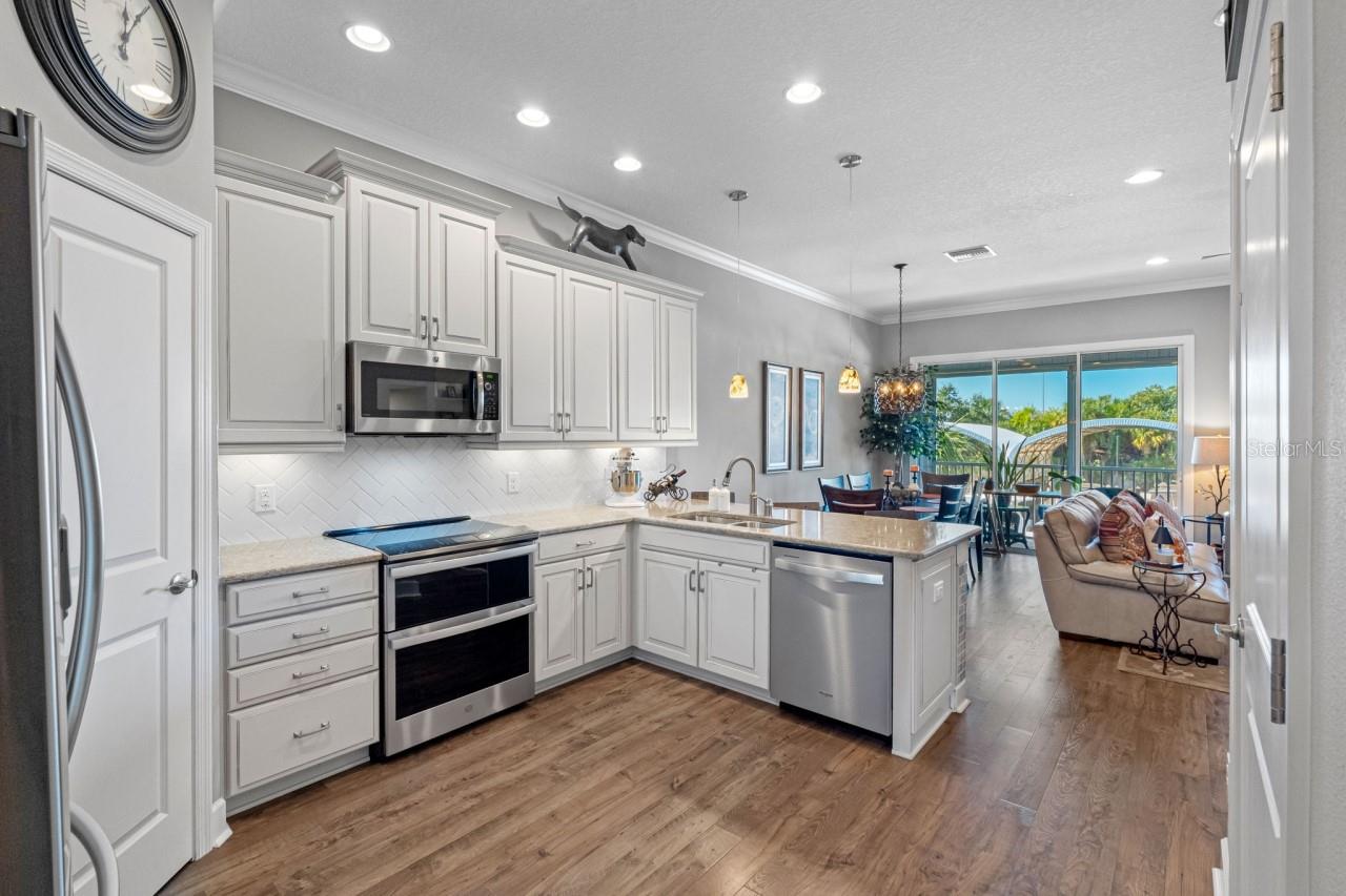 6057 Moorings, St Petersburg, FL 33712