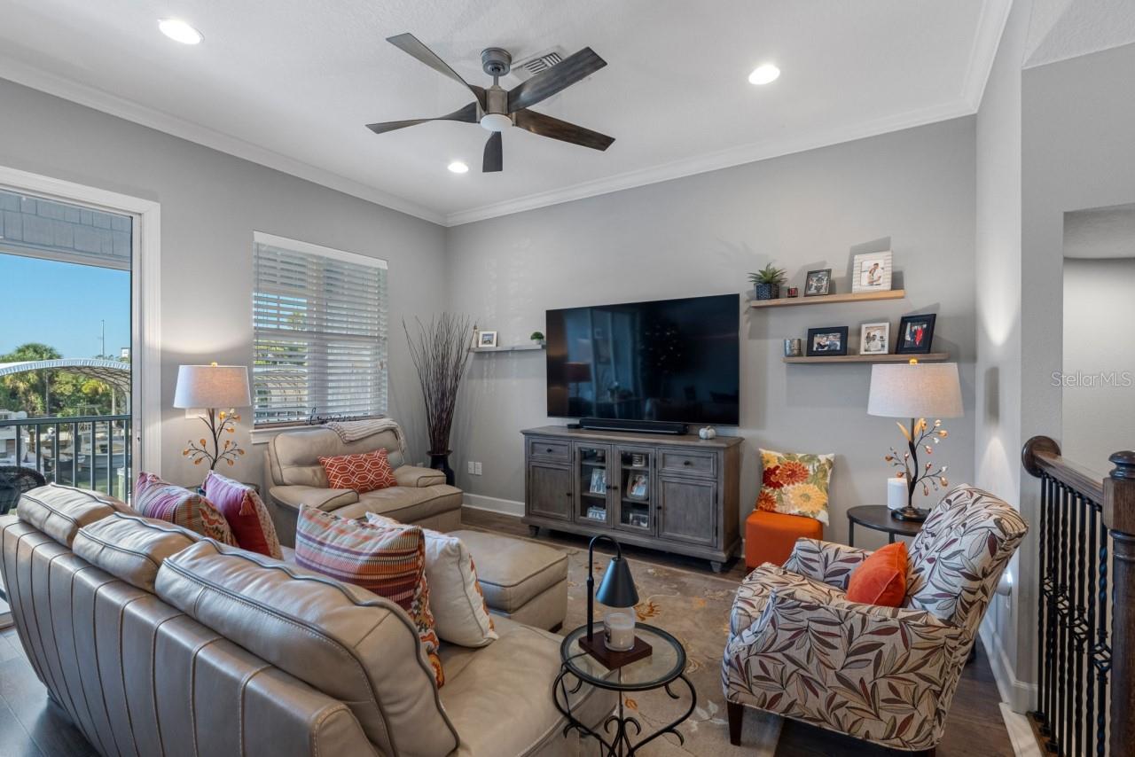6057 Moorings, St Petersburg, FL 33712