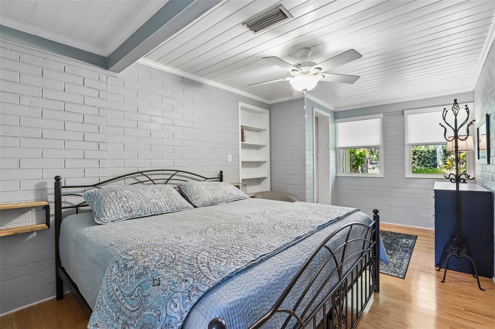 204 Burlingame, Temple Terrace, FL 33617