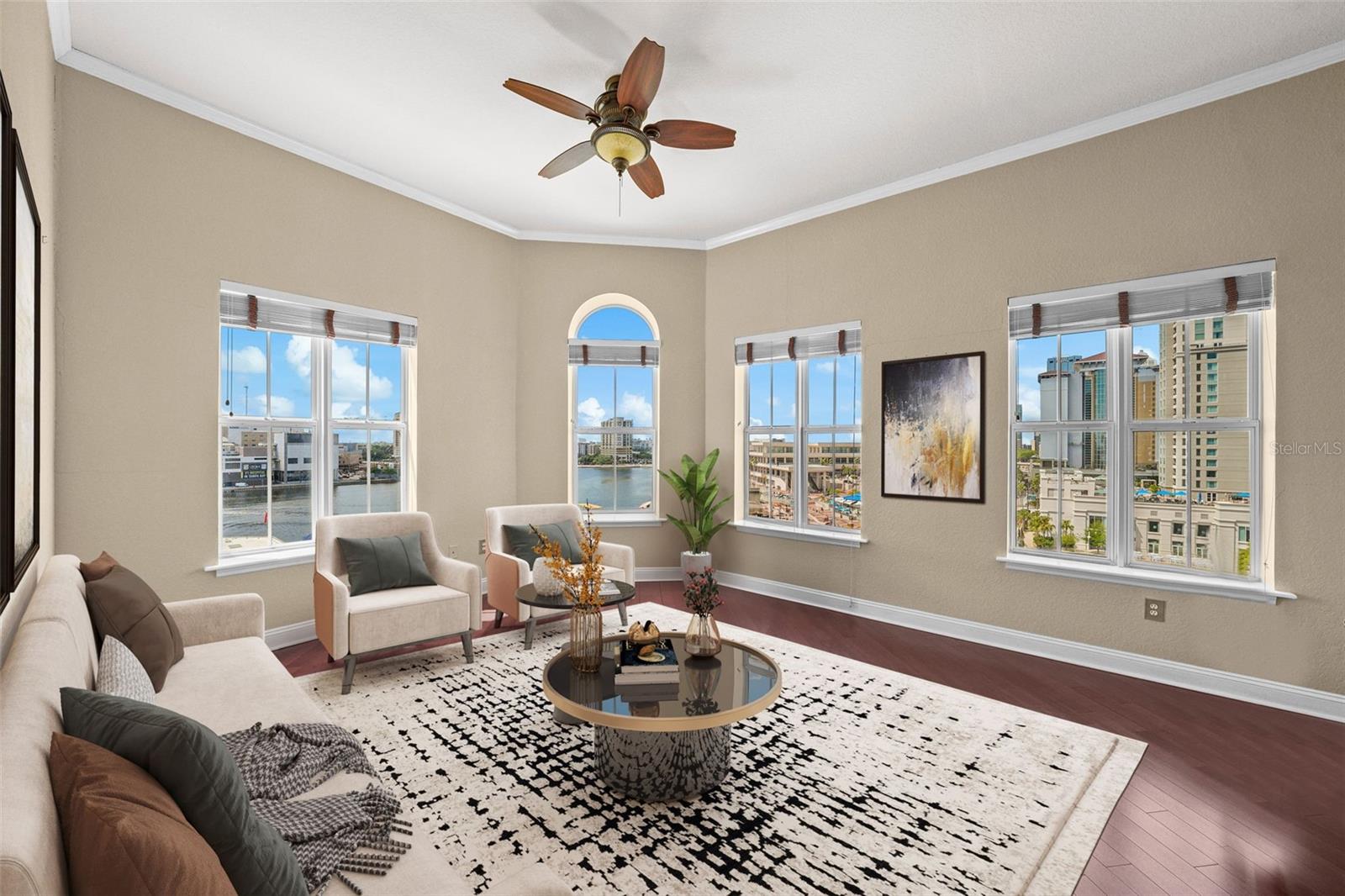 700 Harbour Island Unit 813, Tampa, FL 33602