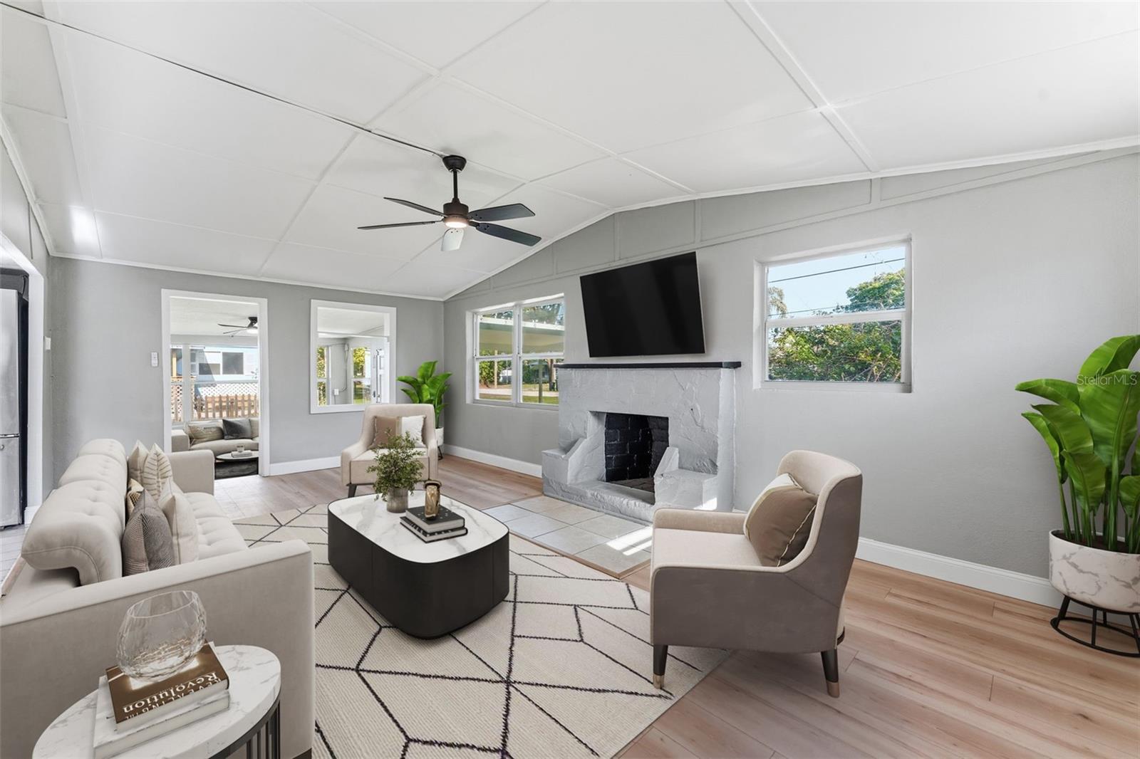 2521 Highland Acres Dr, Clearwater, FL 33761