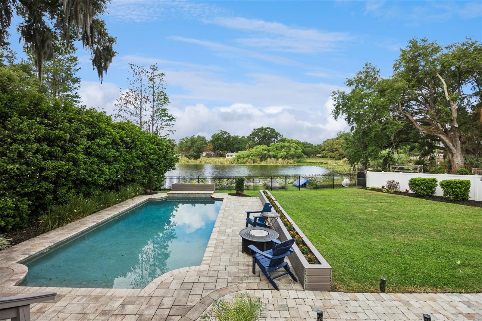 2100 Mae, Orlando, FL 32806