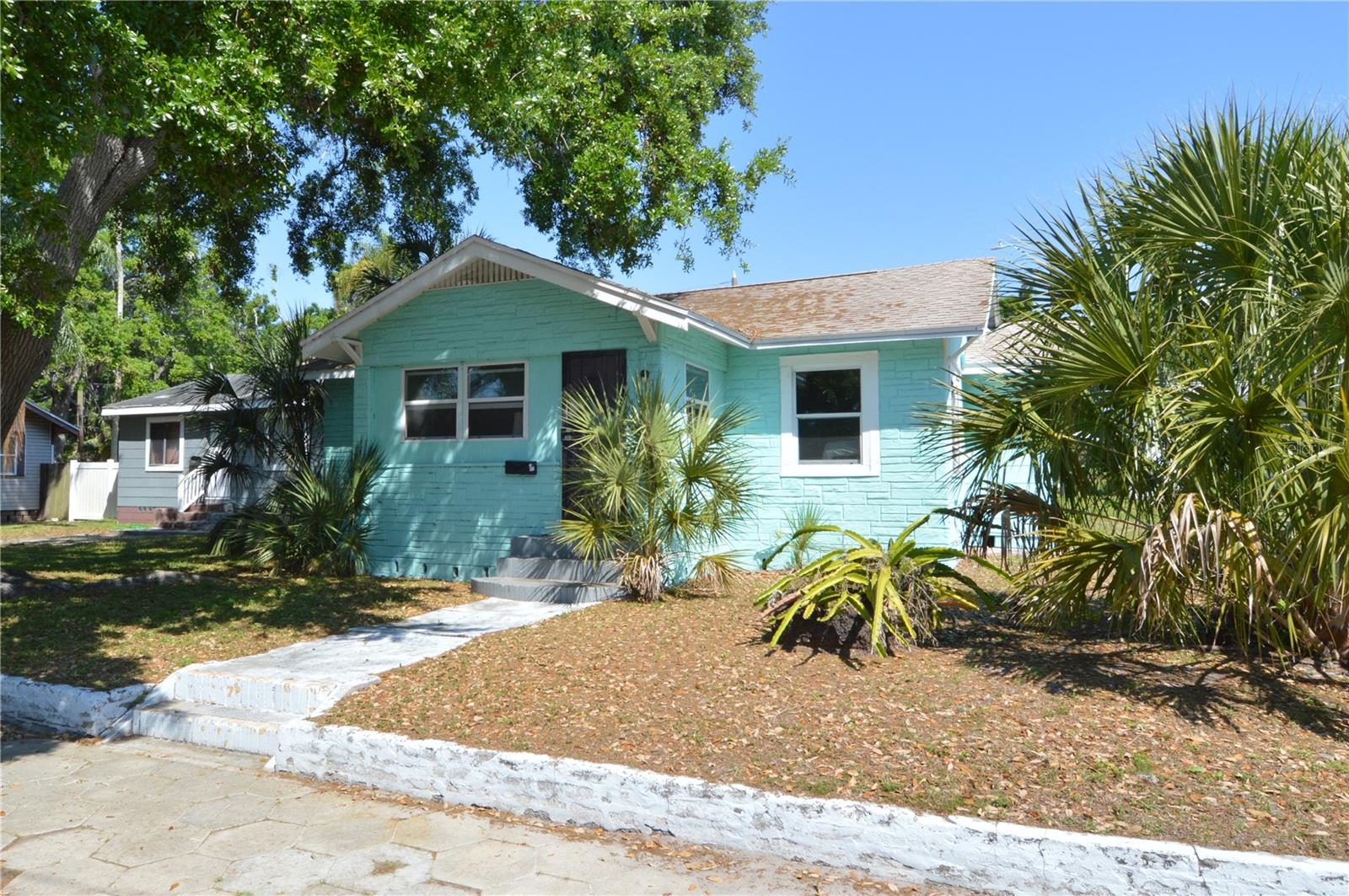 2351 25th, St Petersburg, FL 33712