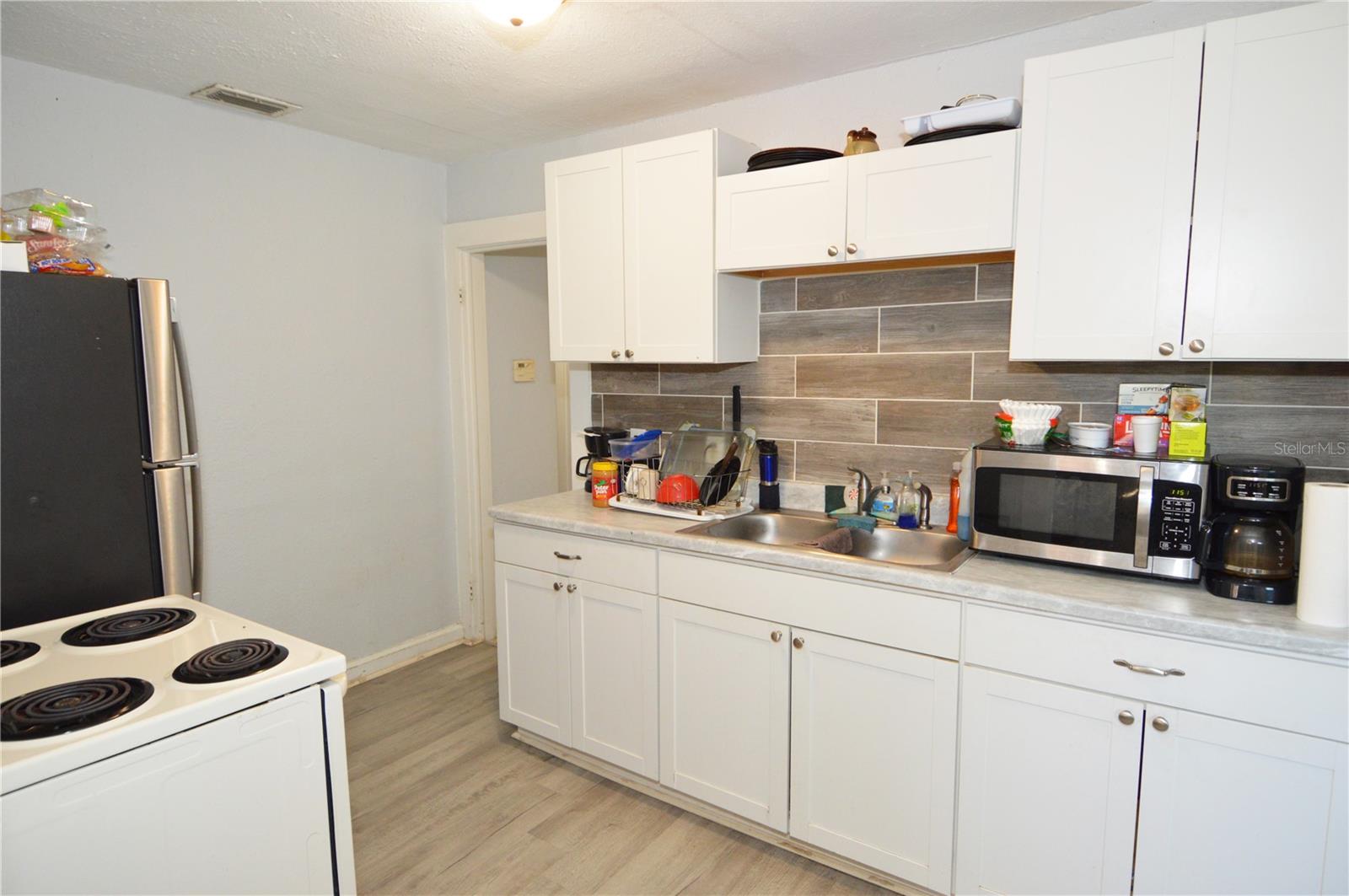 2351 25th, St Petersburg, FL 33712