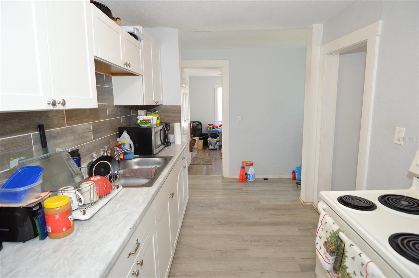 2351 25th, St Petersburg, FL 33712