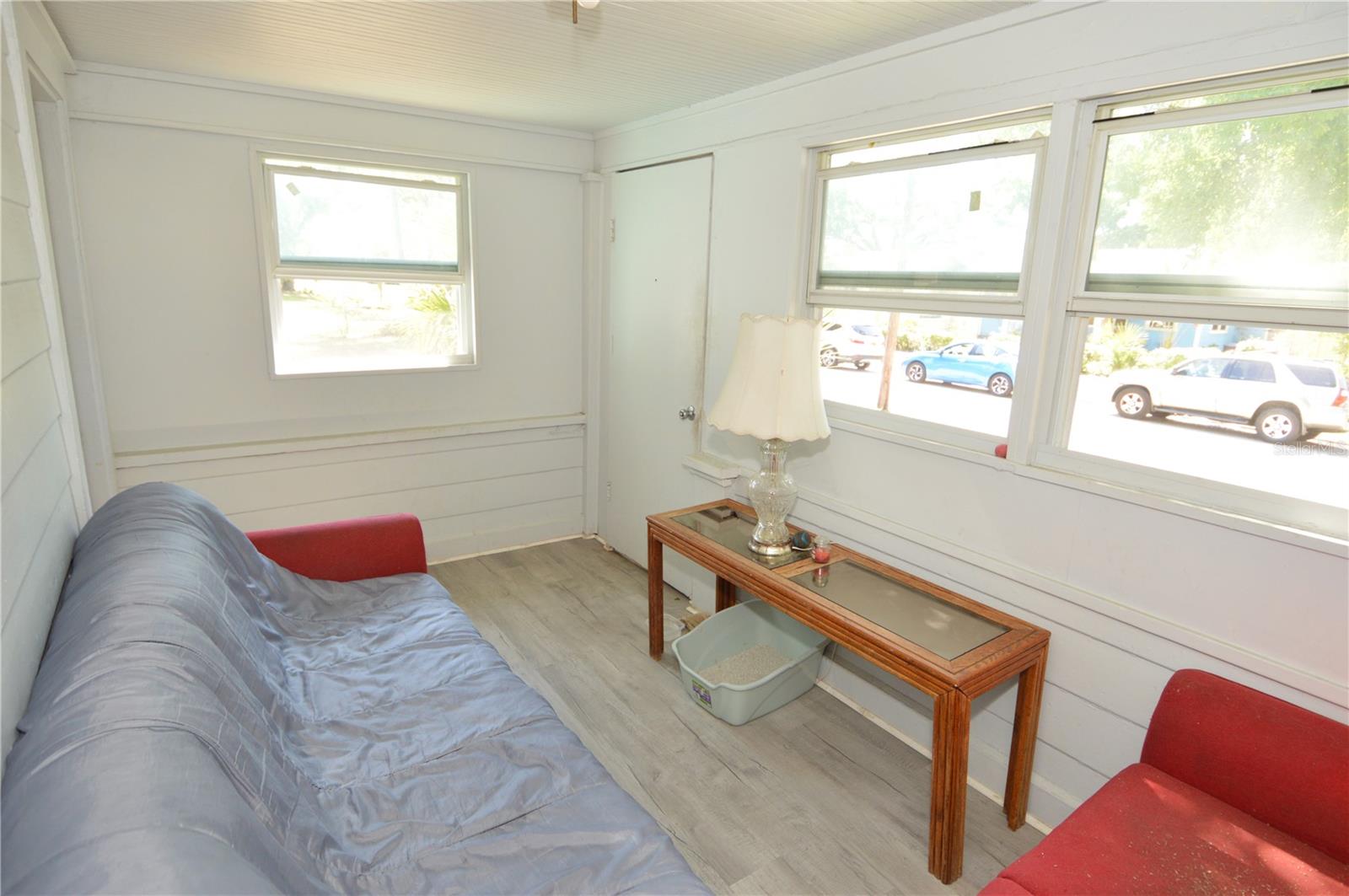 2351 25th, St Petersburg, FL 33712