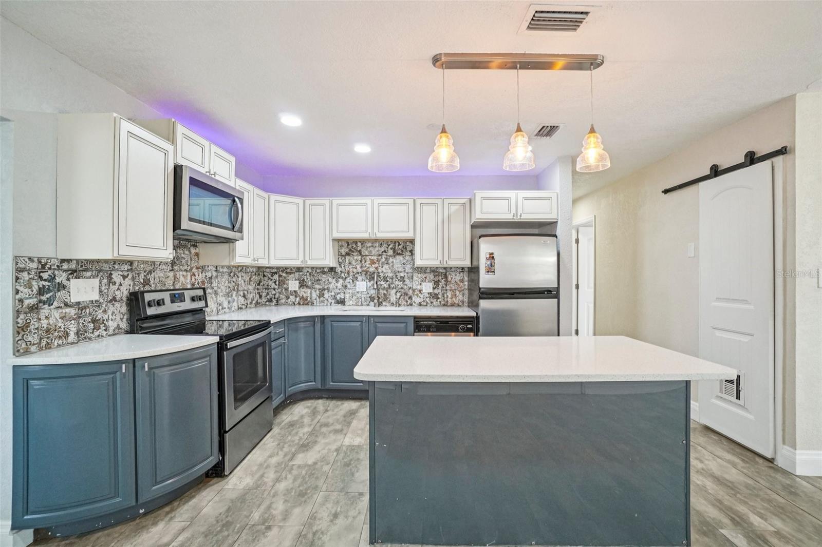 541 Firefly, Apollo Beach, FL 33572