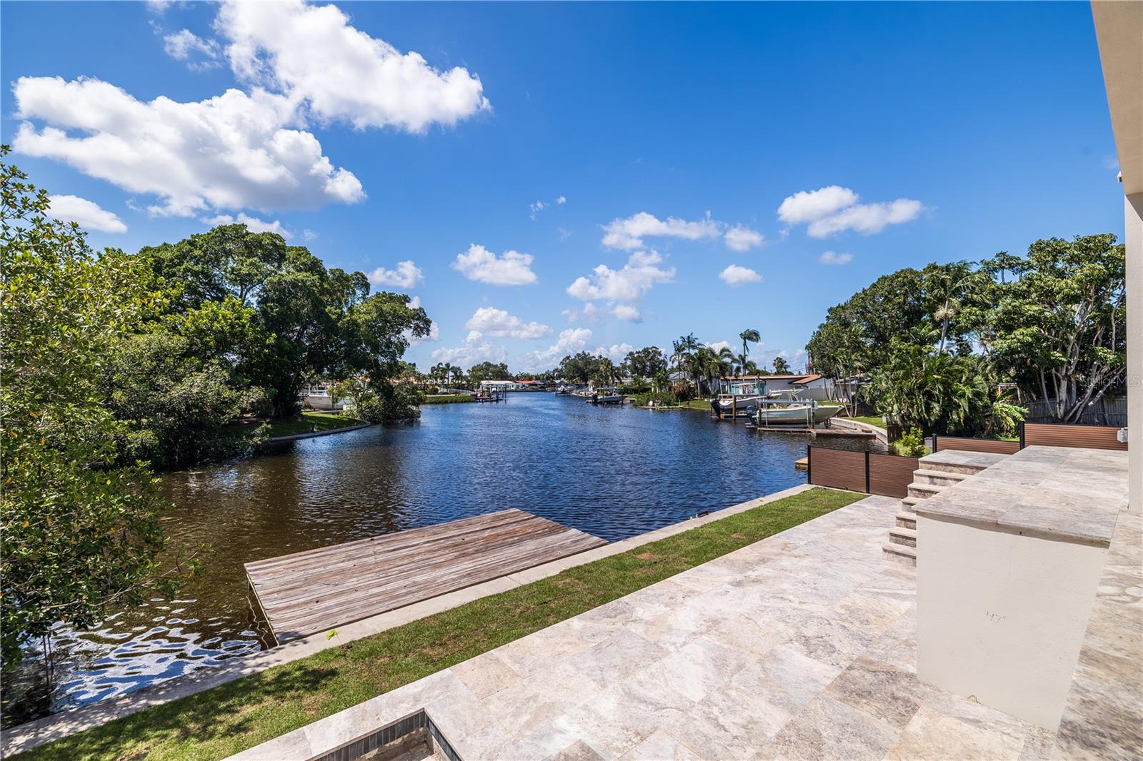 4692 Dover, St Petersburg, FL 33703